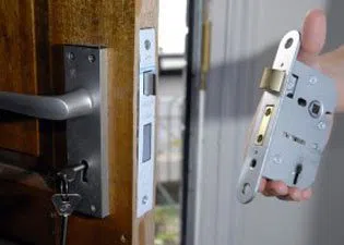 Cheshire Locksmith Store Cheshire, CT 203-347-3161 - 6a-Locks-Replace